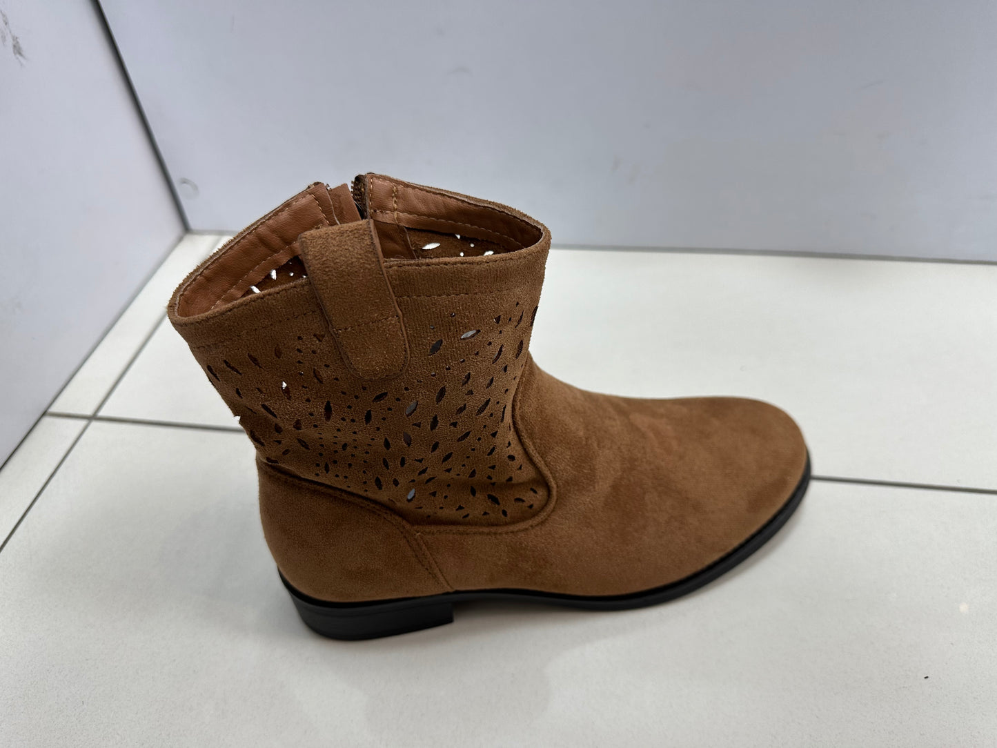 Eleganckie Buty Damskie D7253 (36-41,12par)