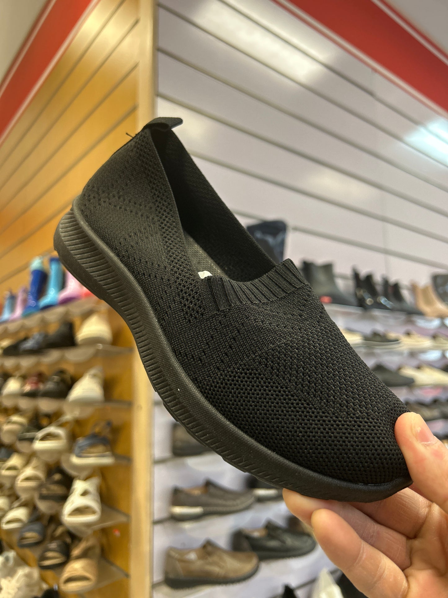Buty Sportowe Damskie D24005-21 (36-41,12par)
