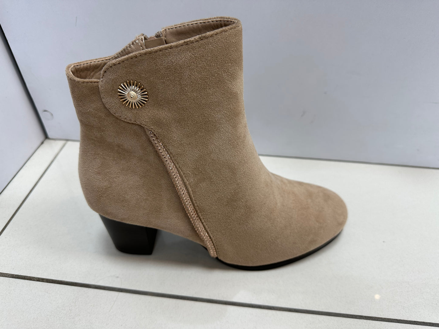 Eleganckie Buty Damskie H2270B (36-41,12par)