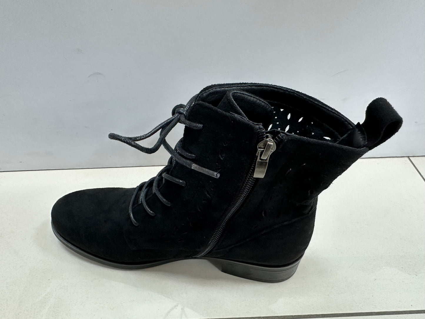 Eleganckie Buty Damske D7252 (36-41,12par)