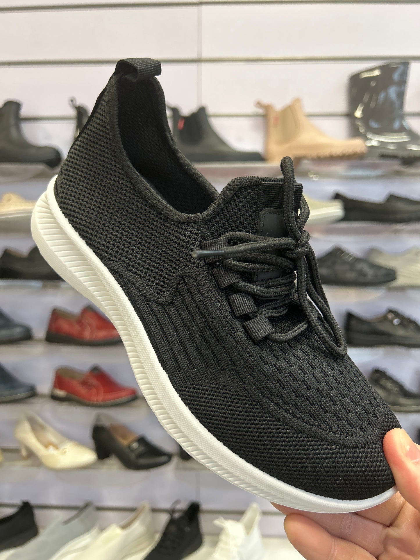 Buty Sportowe Damskie D24006-1 (36-41,12par)