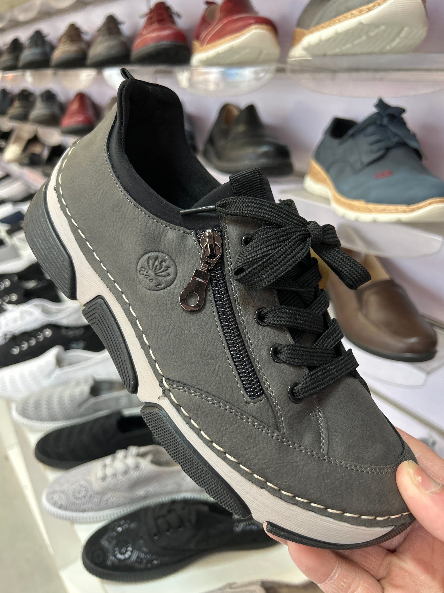 Buty Sportowe Damskie 9001-5 (36-41,12par)