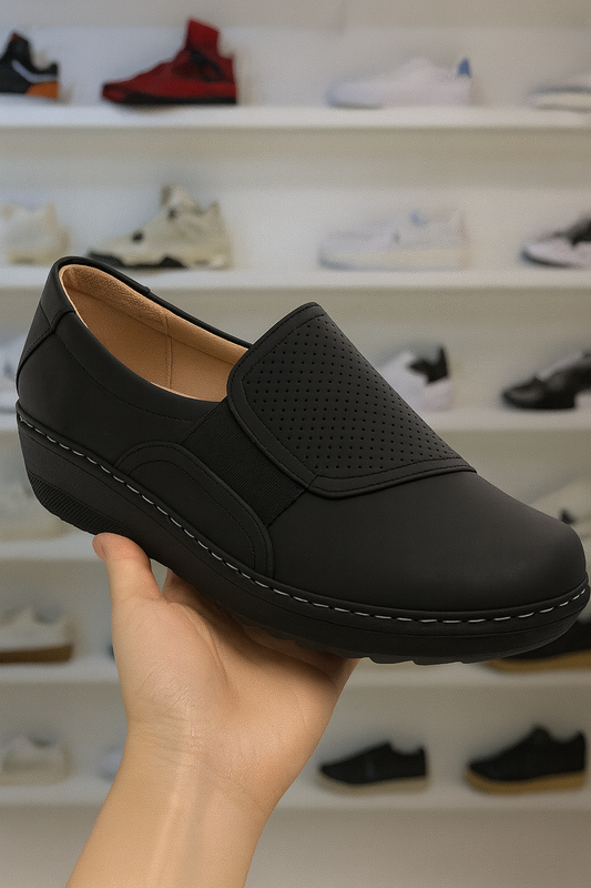 Półbuty Damskie D8303-1 (36-42,12Par)