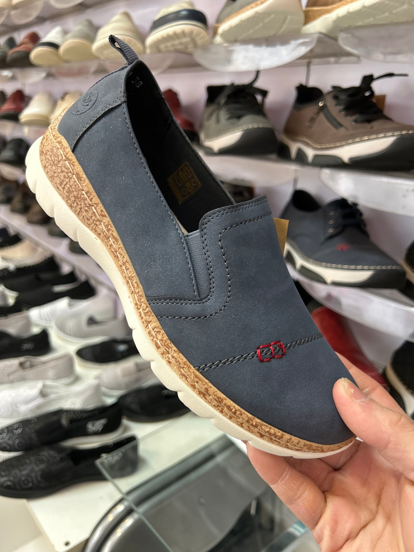 Buty Sportowe Damskie 9167-11 (36-41,12par)