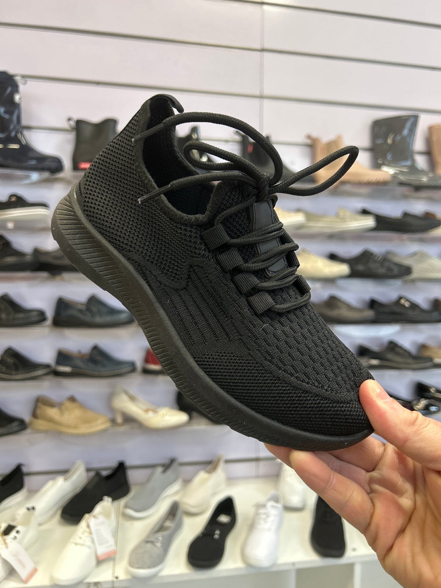 Buty Sportowe Damskie D24006-21 (36-41,12par)