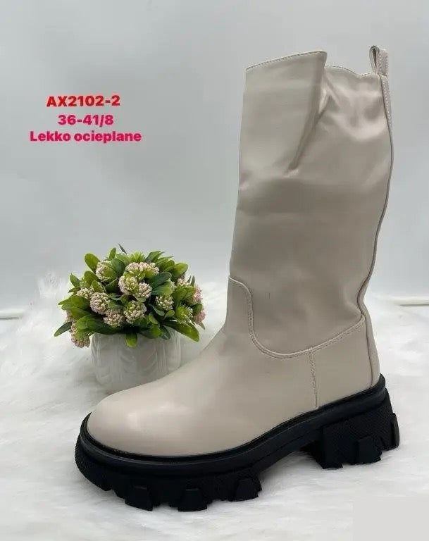 Botki na płaskim- LEKKO OCIEPLANE (36-41, 8par) AX2102-2 BEIGE