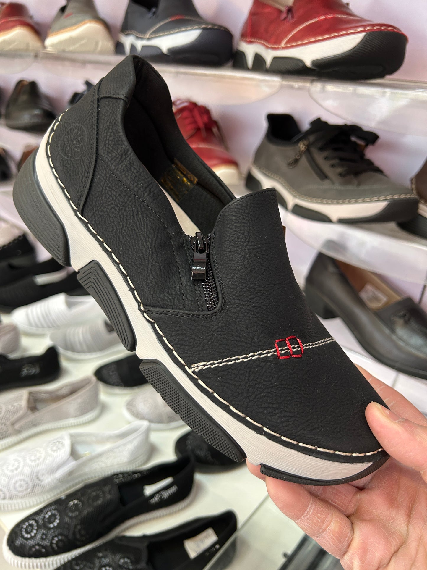 Buty Sportowe Damskie 9008-1 (36-41,12par)