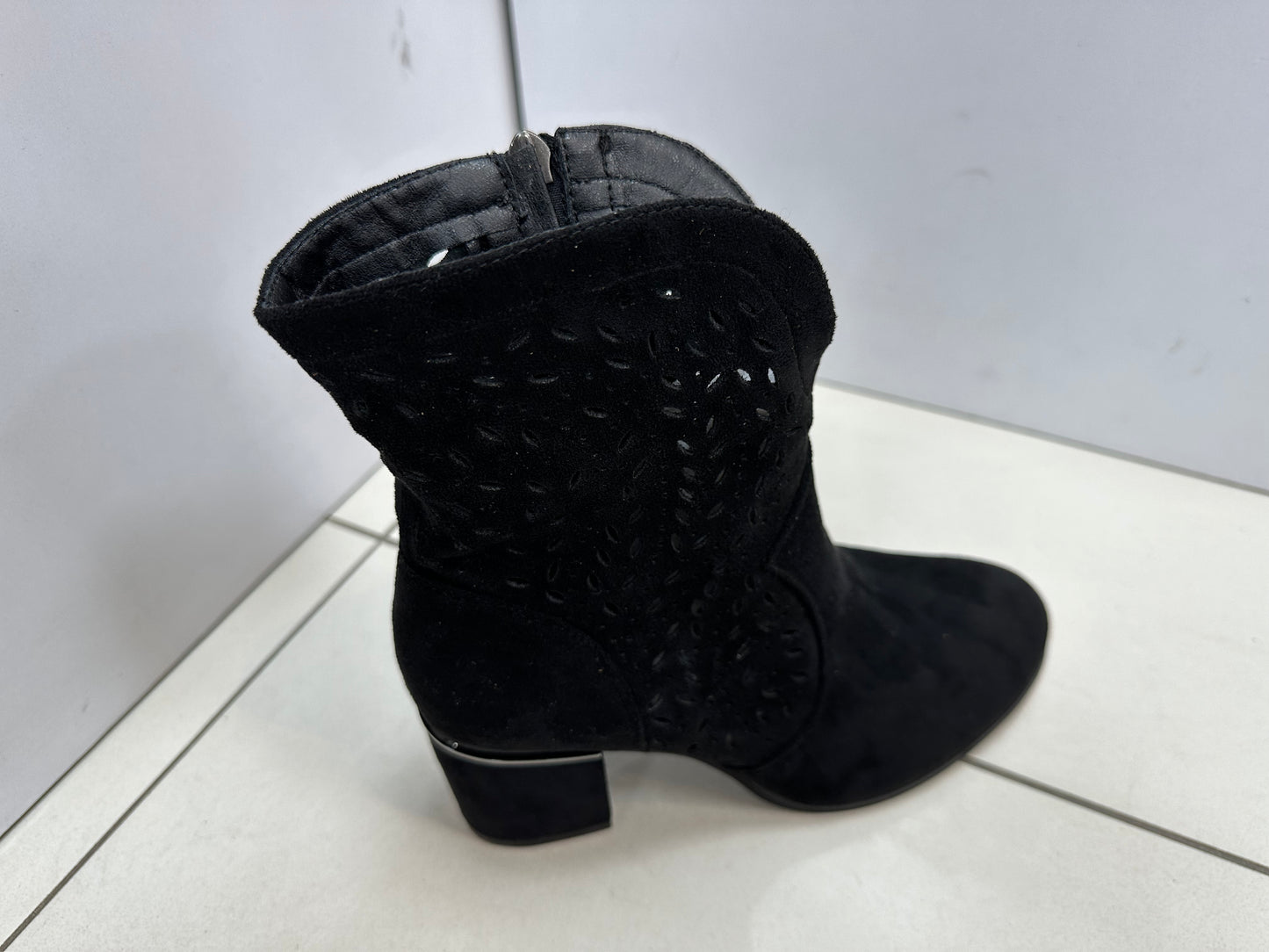 Eleganckie Buty Damskie D7251(36-41,12par)