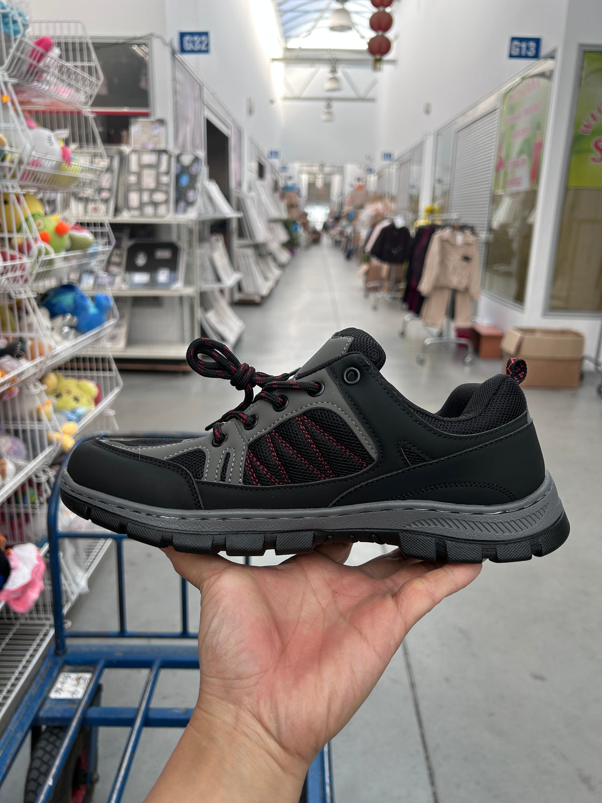 Buty Sportowe Męskie U4001-3 Black (40-46,12par)