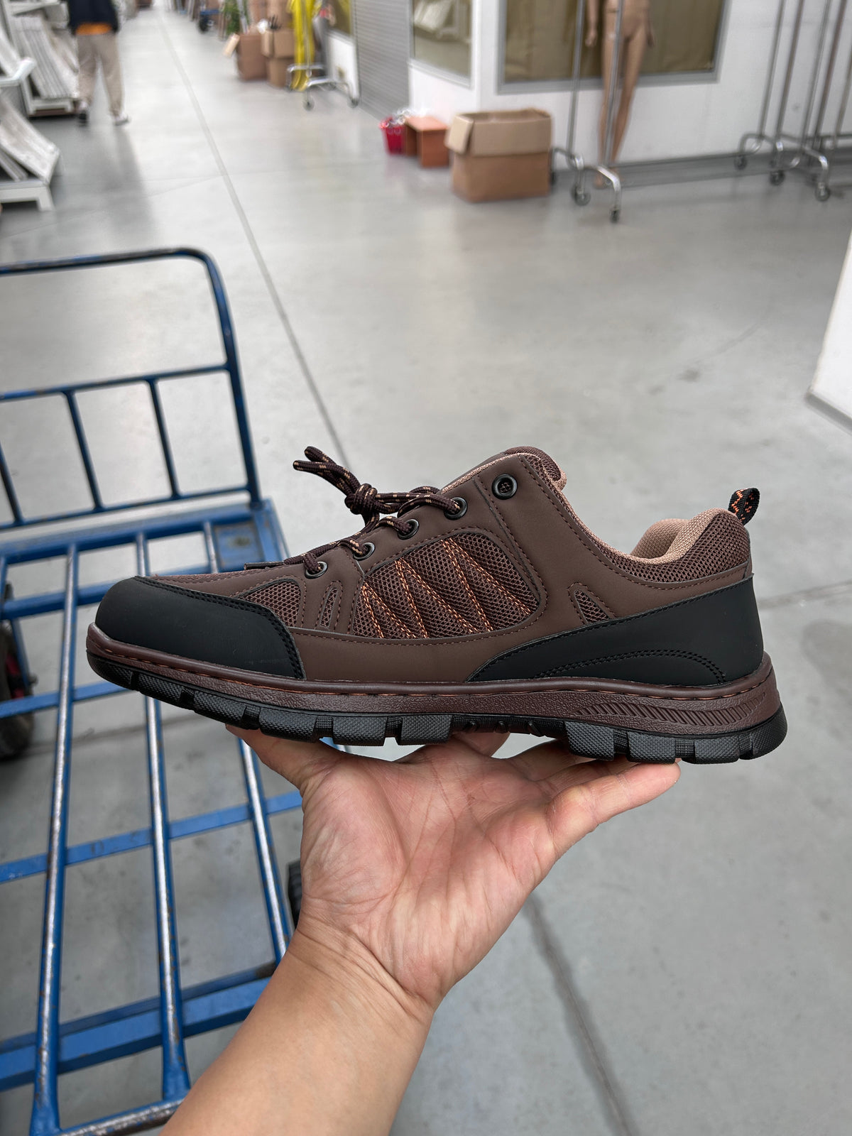 Buty Sportowe Męskie U4001-2 Brown (40-46,12par)