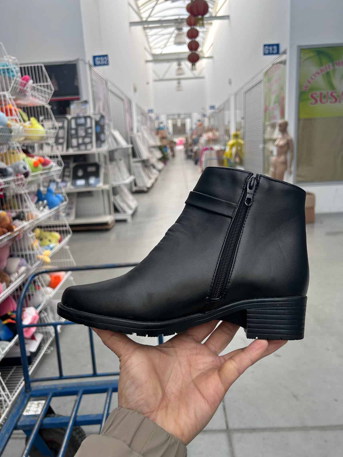 Botki Damskie (37-42) 12Par D92-1 BLACK