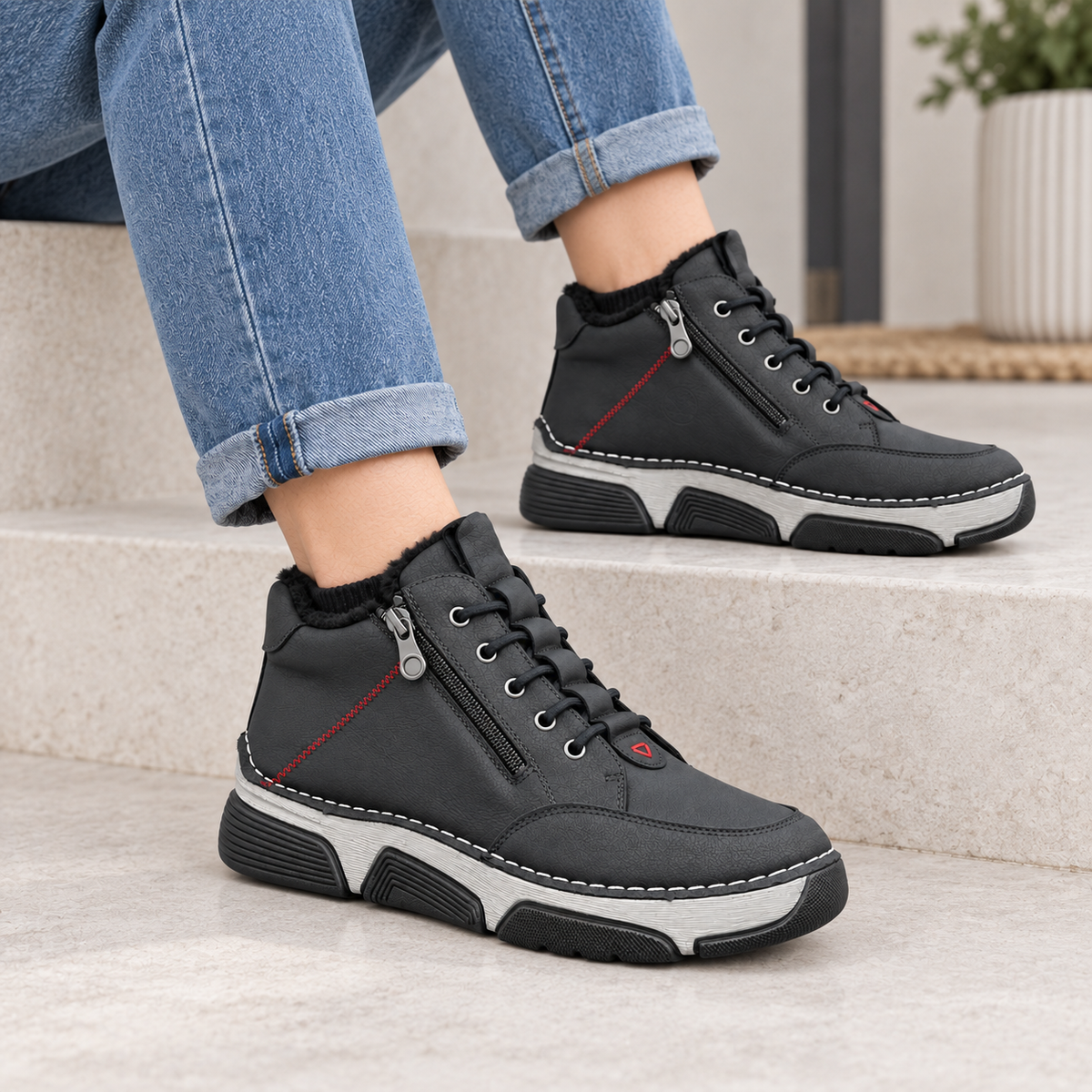 Botki Damskie (36-42) 12Par D1505-1 BLACK