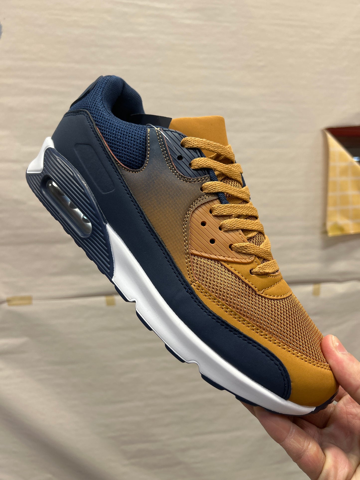 Buty Sportowe Męskie U8104-10  (41-46,12par)