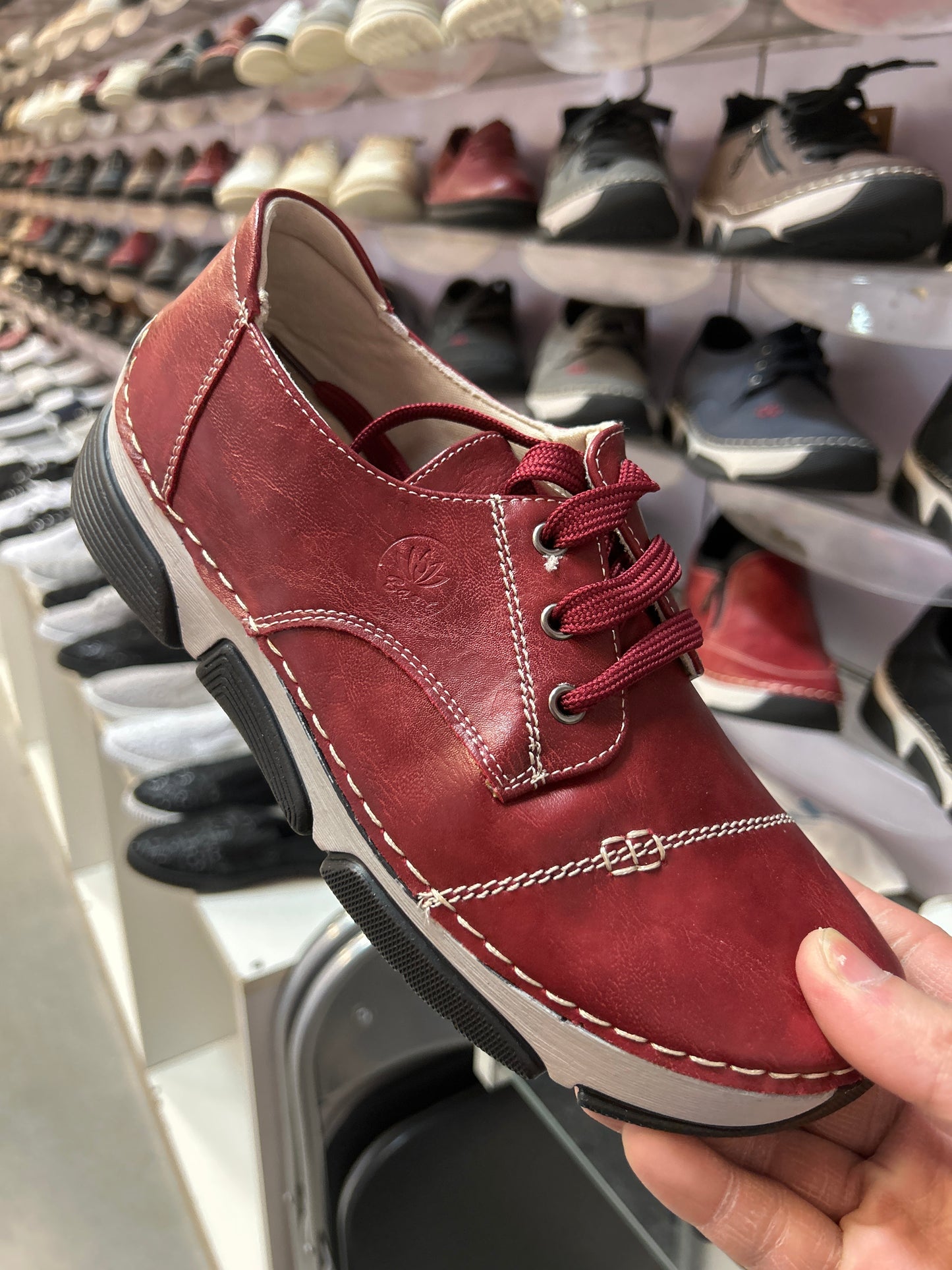 Buty Sportowe Damskie 9002-4 (36-41,12par)