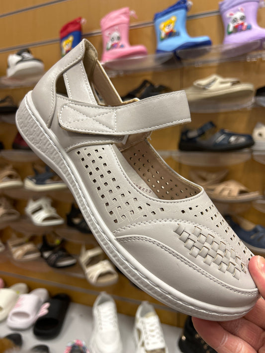 Sandały damskie D69-5 (36-42,12Par)