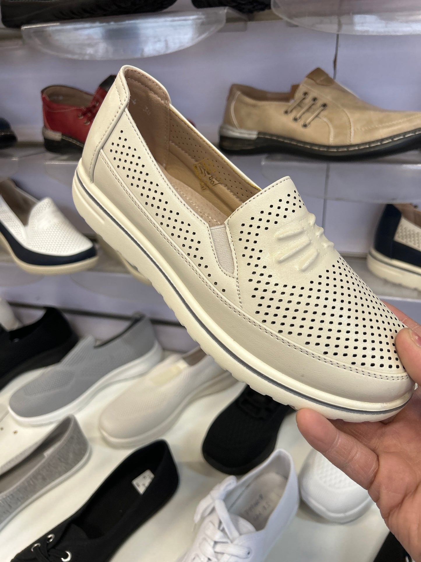 Mokasyny damskie D26003-4 (36-42,12par)