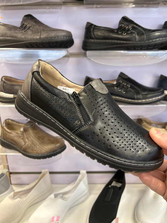 Półbuty Damskie D28-1 (36-42,12Par)