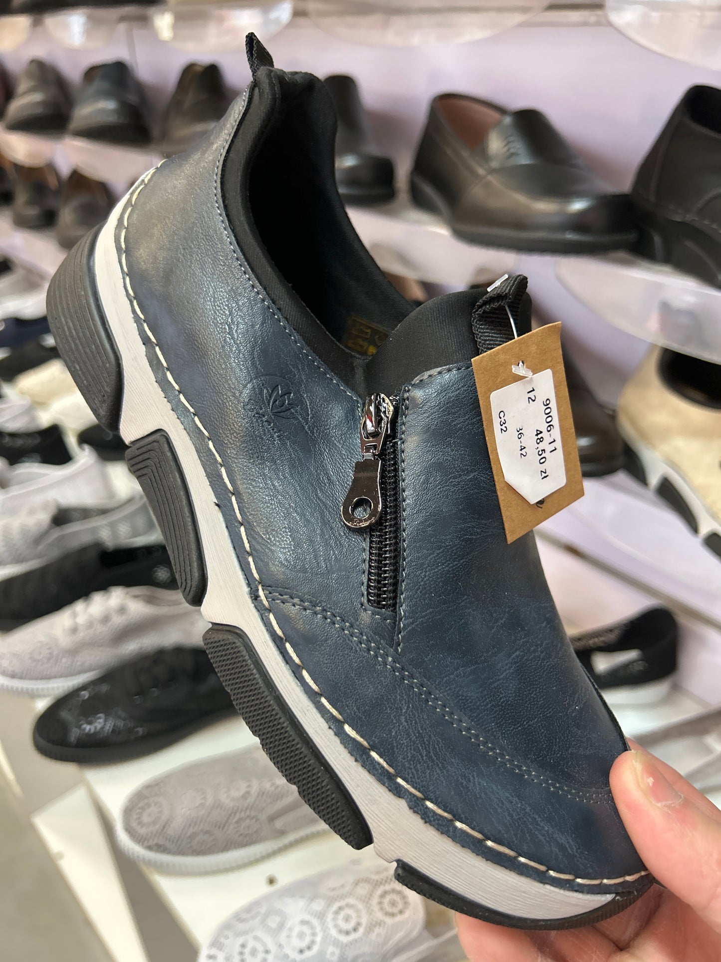 Buty Sportowe Damskie 9006-11 (36-41,12par)