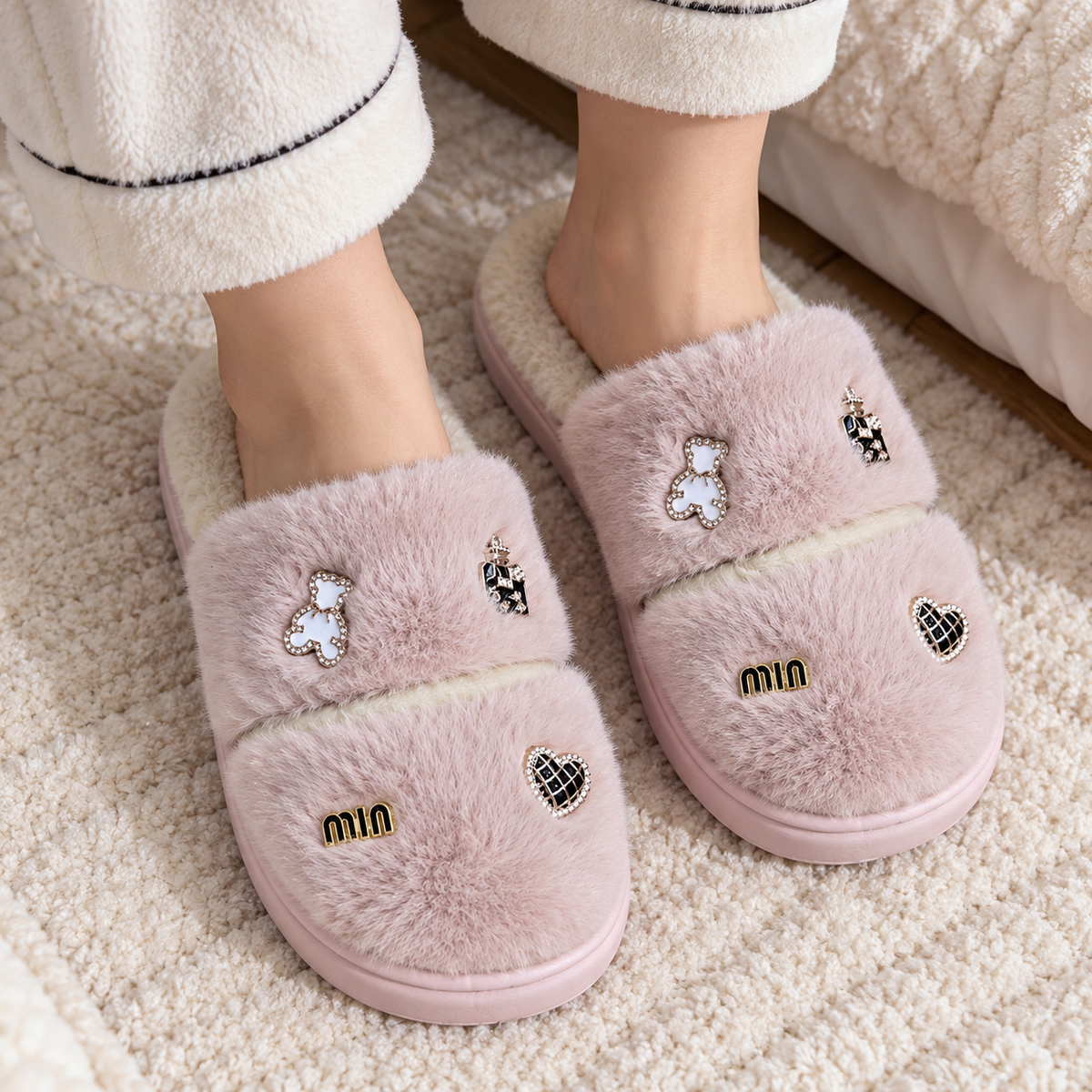 Kapcie Damskie MD10089 (36-41,24p)