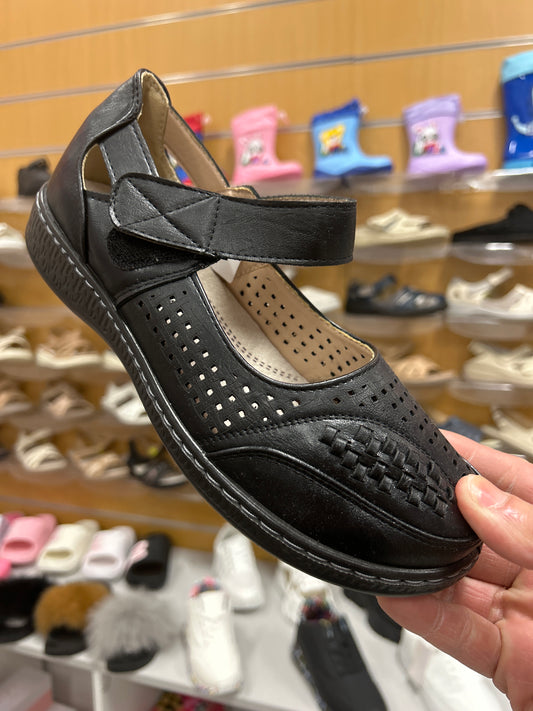 Sandały damskie D69-1 (36-42,12Par)