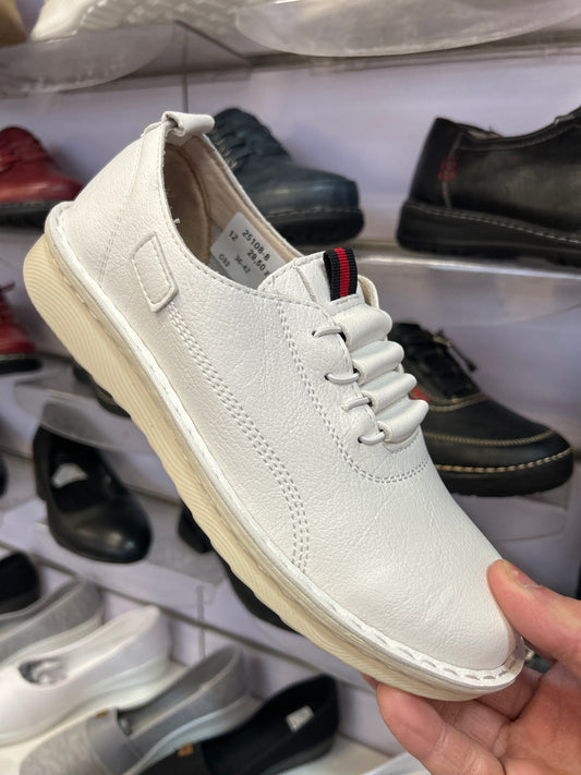 Półbuty Damskie 25108-8 (36-42,12Par)