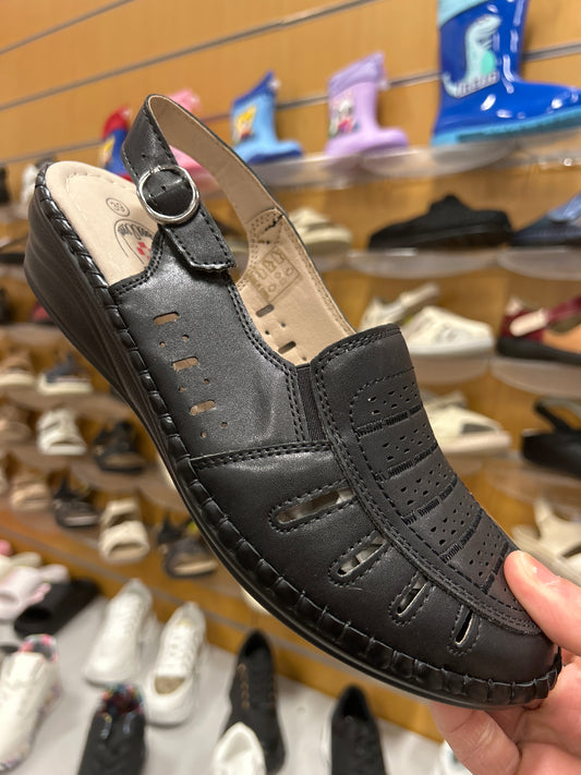 Sandały damskie D1101-1 (36-42,12Par)