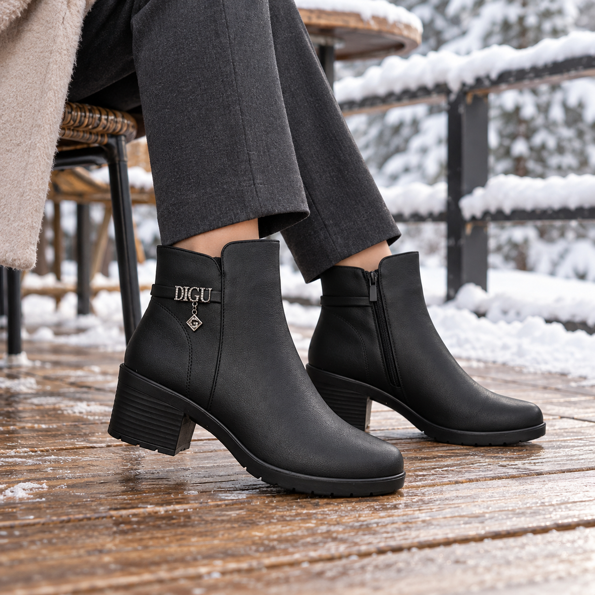 Botki Damskie (36-42) 12Par D7117-1 BLACK