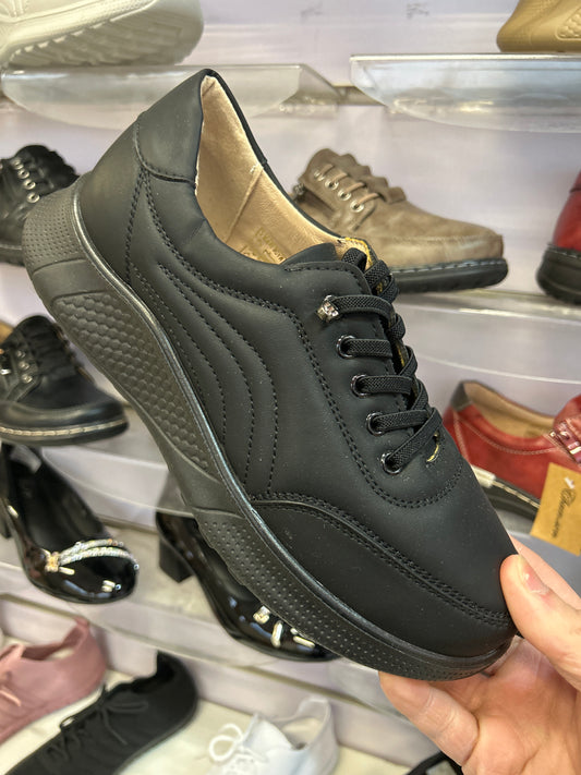 Buty Sportowe Damskie D26132-21 (36-41,12par)