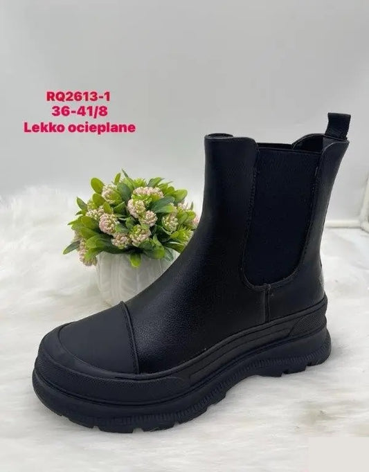 Botki na płaskim- LEKKO OCIEPLANE (36-41, 8par) RQ2613-1 BLACK