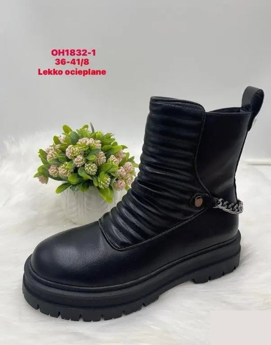 Botki na płaskim- LEKKO OCIEPLANE (36-41, 8par) OH1823-1 BLACK