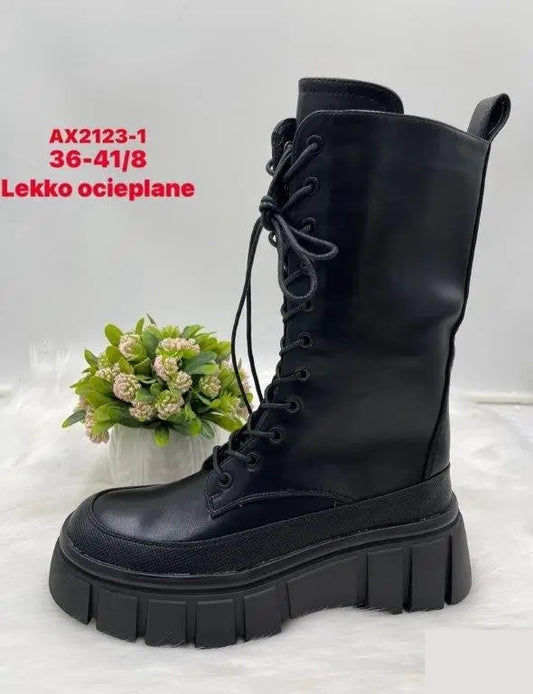 Botki na płaskim- LEKKO OCIEPLANE (36-41, 8par) AX2123-1 BLACK