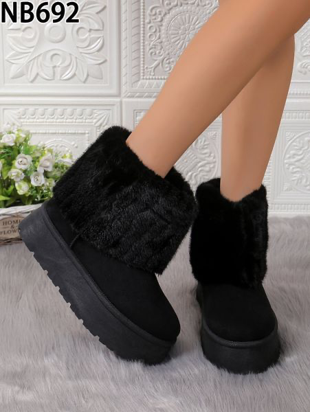 Botki damskie NB692 BLACK