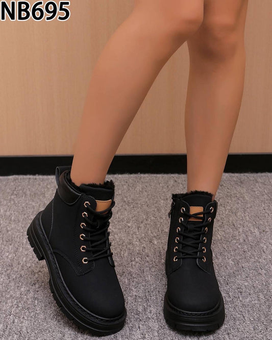 Botki damskie NB695 ALL BLACK