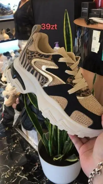 Sneakersy damskie (36-41, 12par) 1W-N2 GOLD