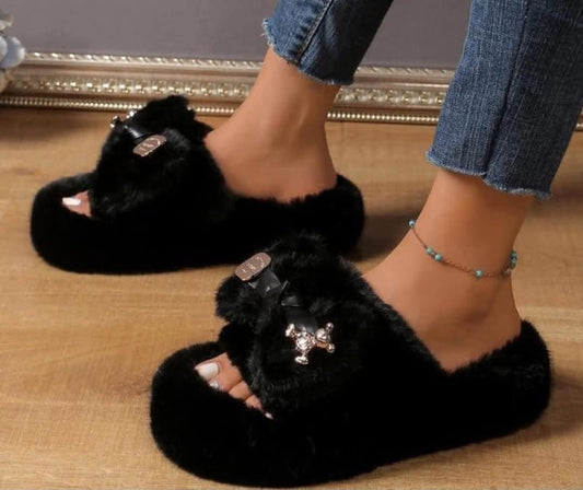 Kapcie Damskie Bg188 (36-41,12p) Black