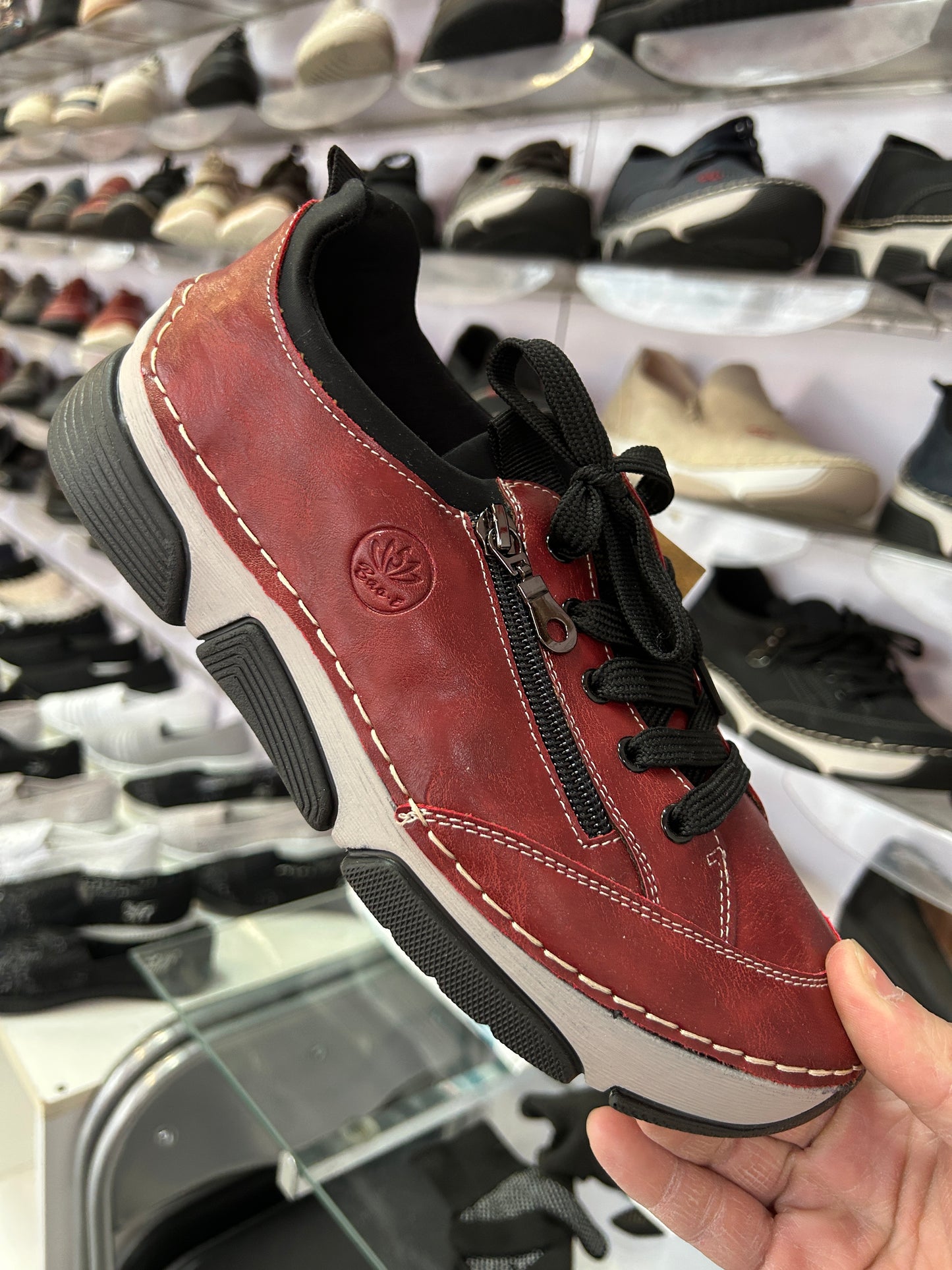 Buty Sportowe Damskie 9001-4 (36-41,12par)