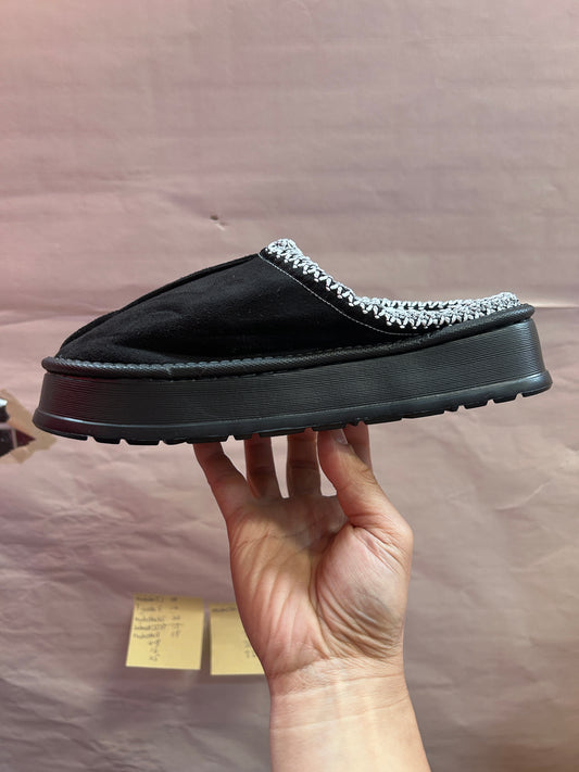 Kapcie Damskie MD10095 (36-41,24p)