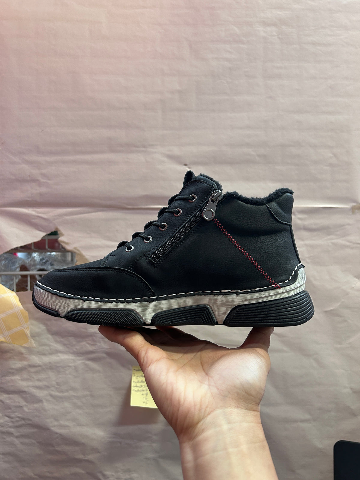 Botki Damskie (36-42) 12Par D1505-1 BLACK