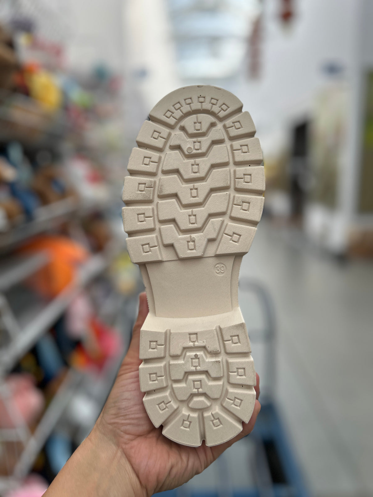 Botki Śniegowce damskie (36-41, 12par) D6501-4 BEIGE