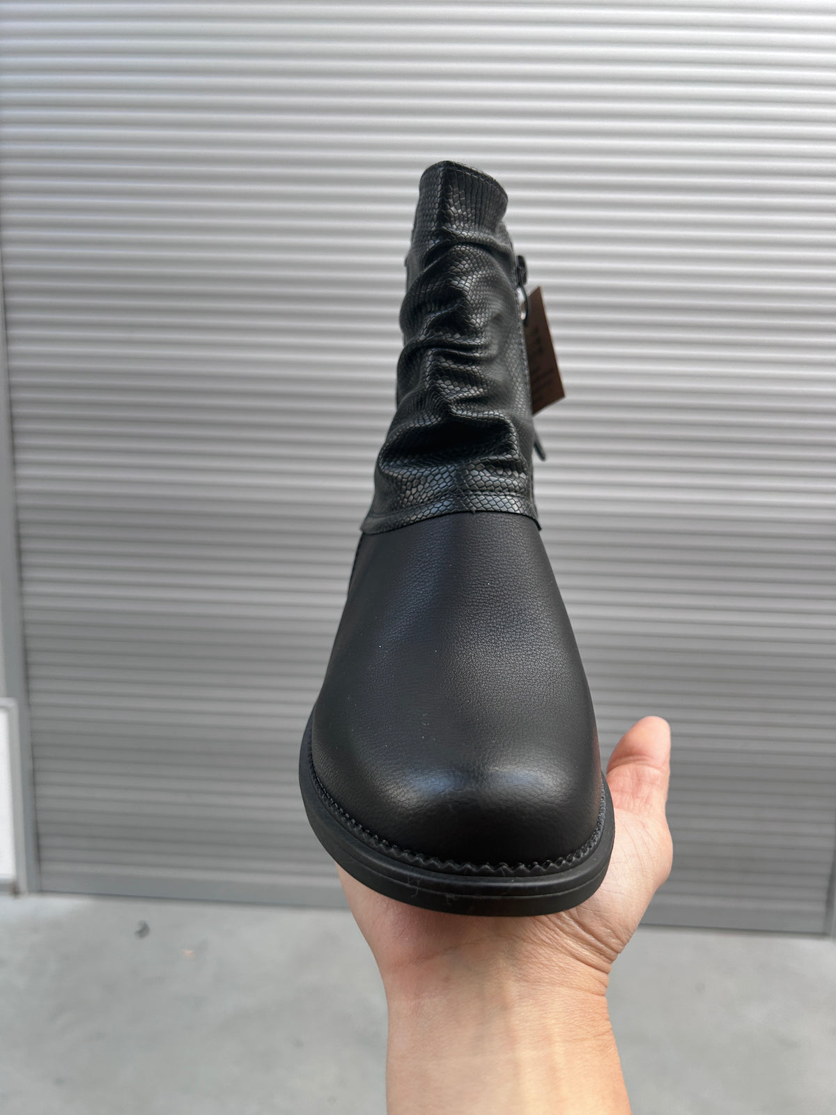 Botki Damskie (36-42) 12Par D27585-1 BLACK