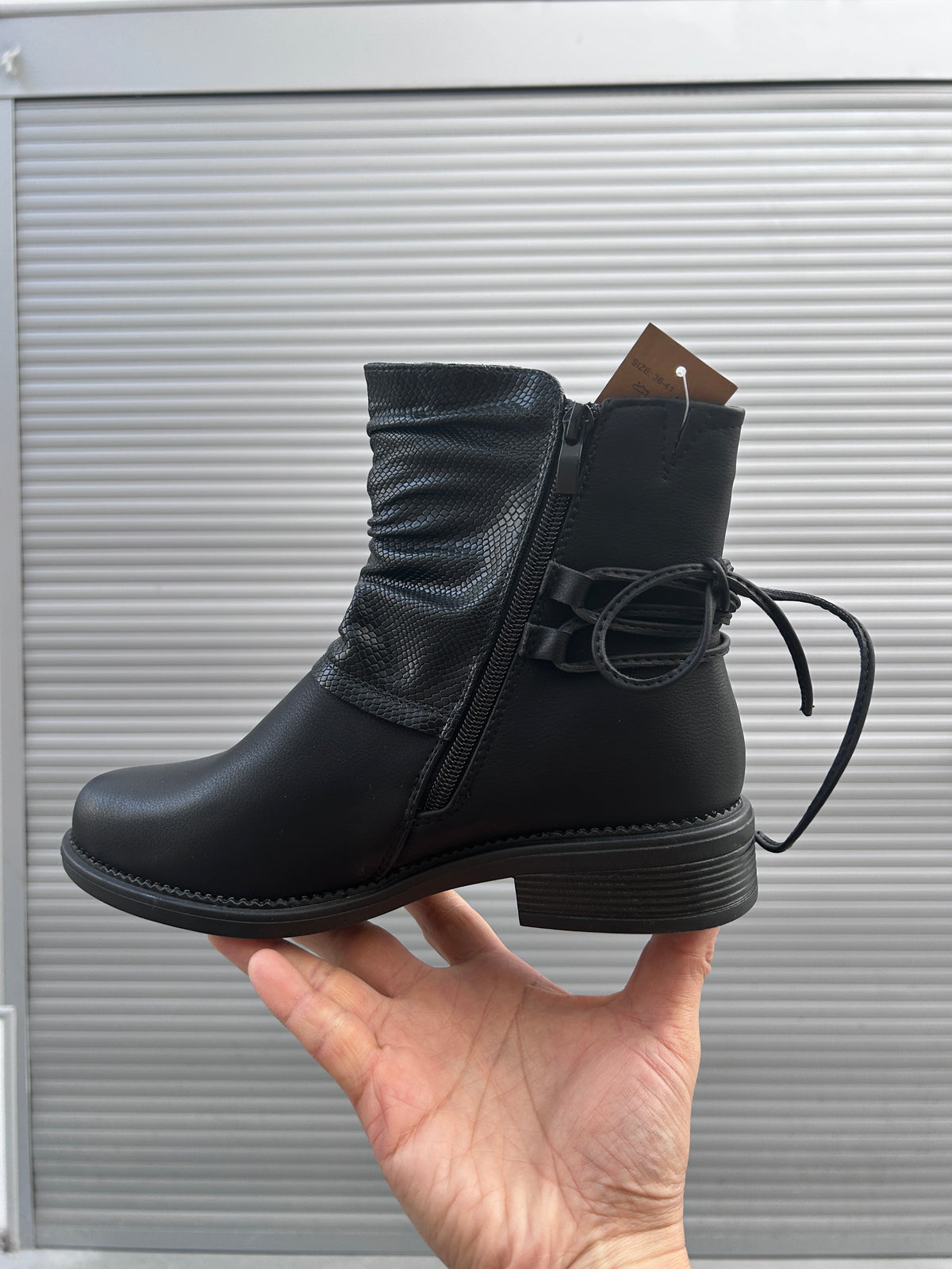 Botki Damskie (36-42) 12Par D27585-1 BLACK