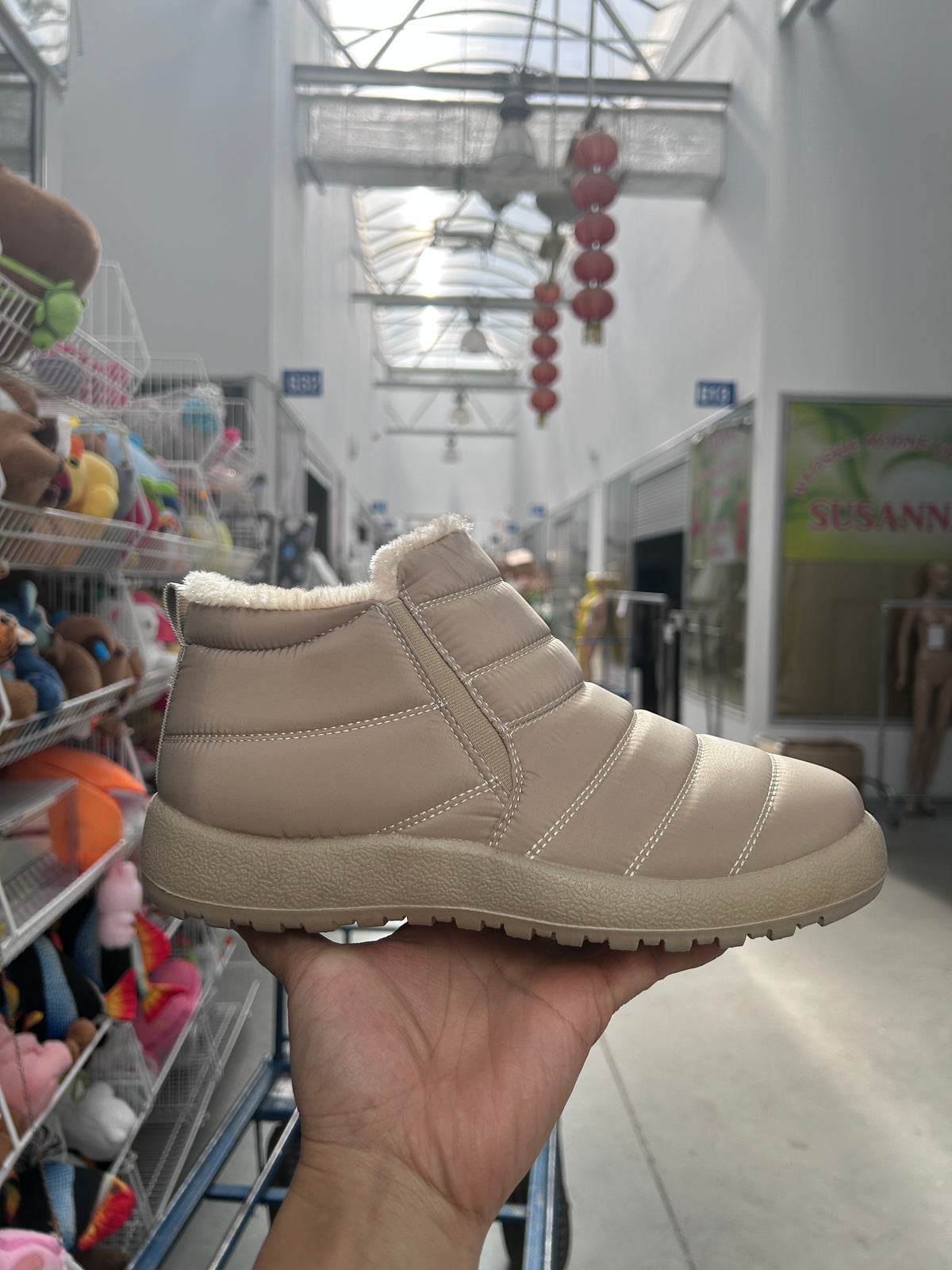 Botki Śniegowce damskie-OCIEPLANE (36-42, 12par) D7513-4 BEIGE