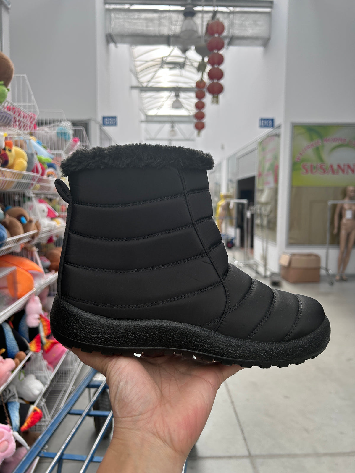 Botki Śniegowce damskie-OCIEPLANE (36-42, 12par) D7550-21 ALL BLACK