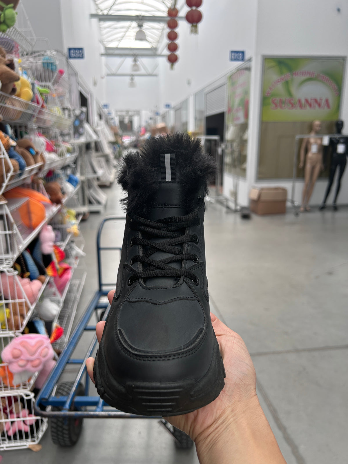 Botki Śniegowce damskie (36-41, 12par) D9303-21 ALL BLACK