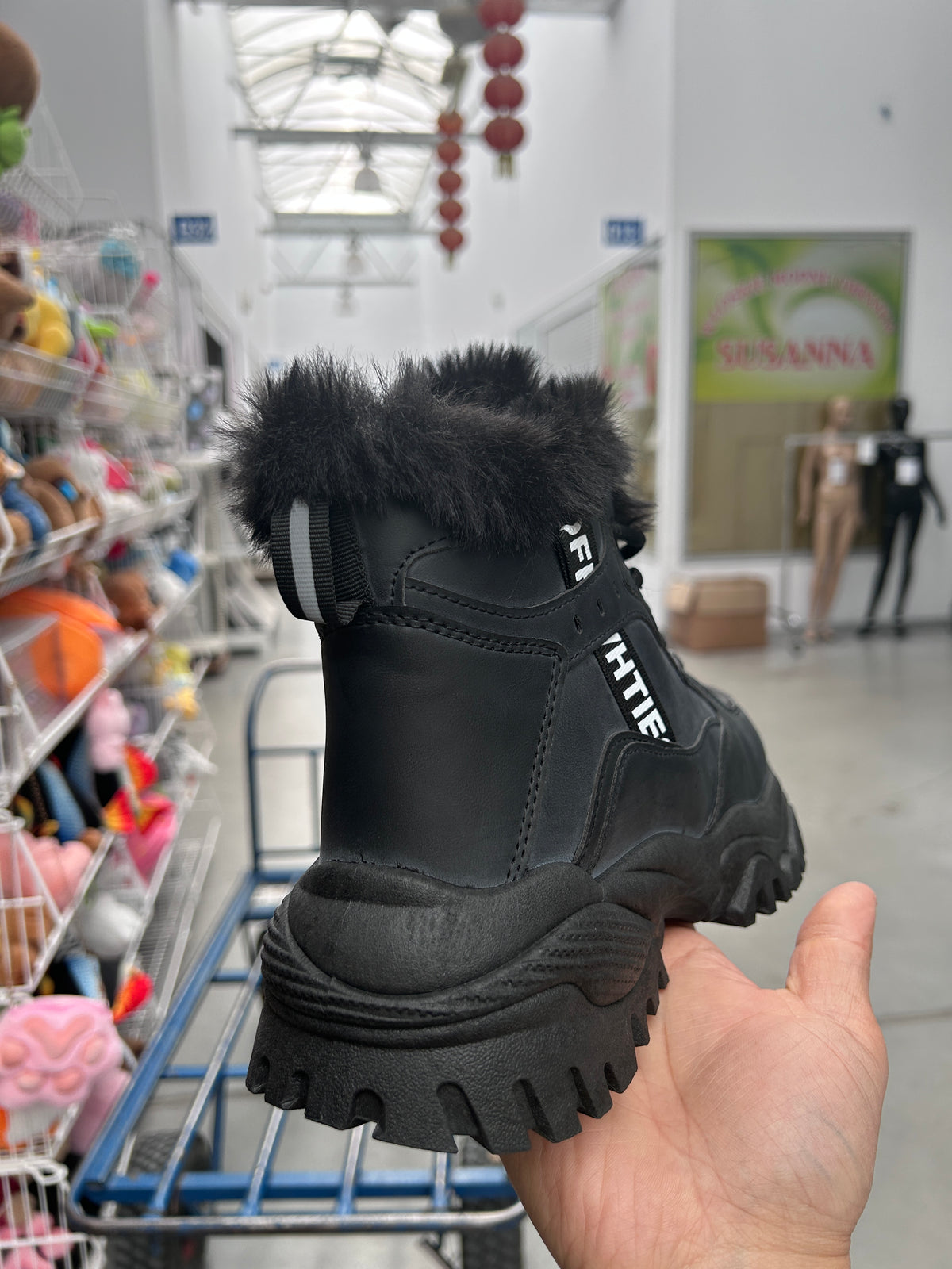 Botki Śniegowce damskie (36-41, 12par) D9303-21 ALL BLACK