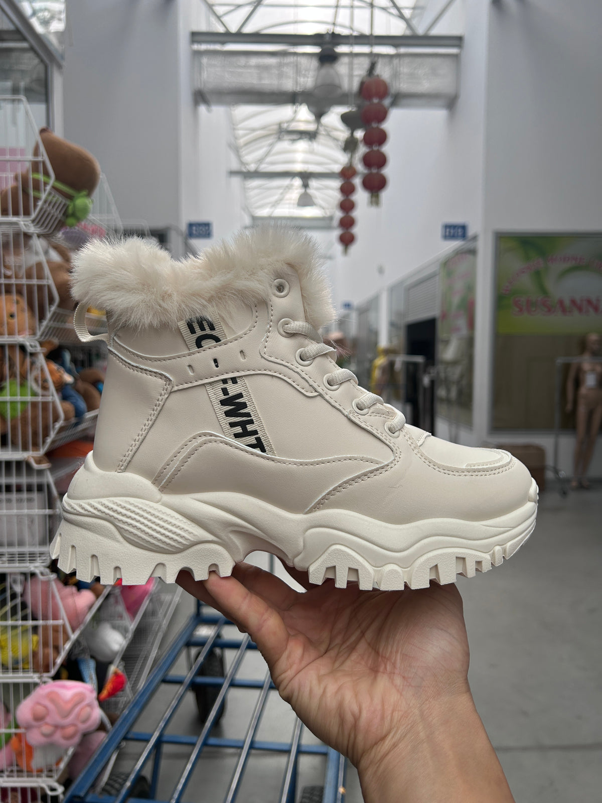 Botki Śniegowce damskie (36-41, 12par) D9303-4 BEIGE