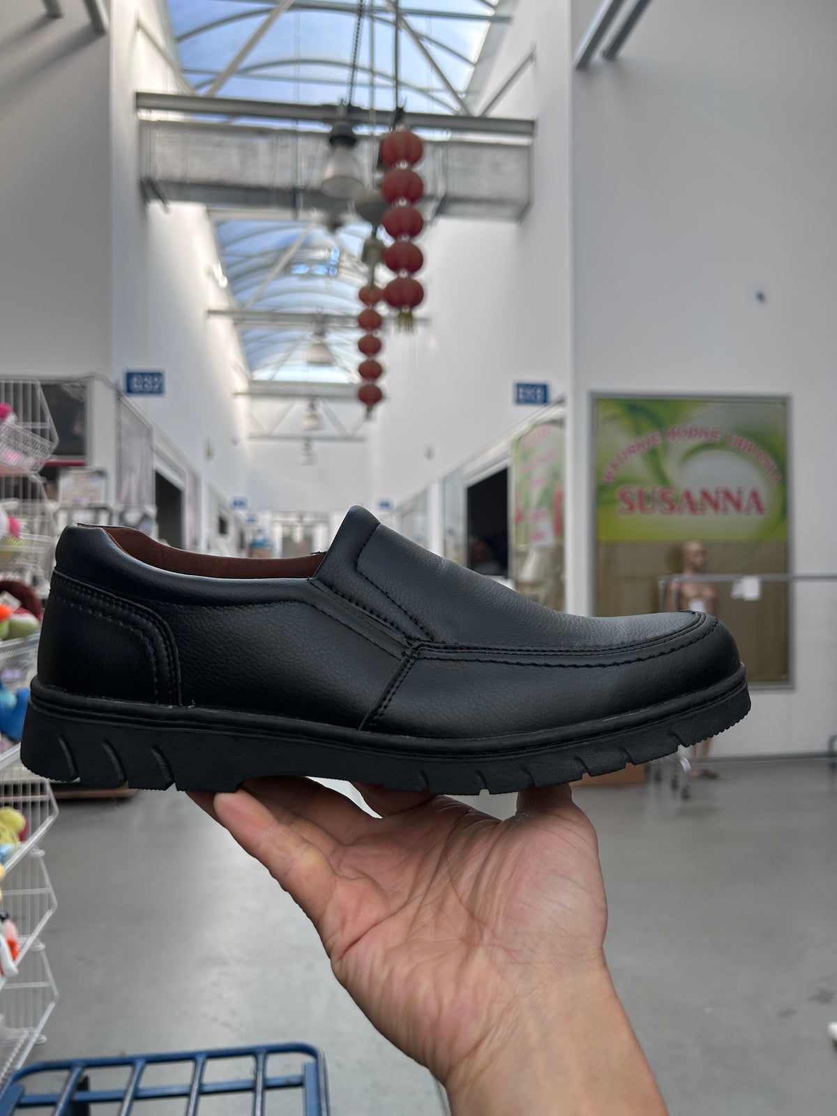 Półbuty męskie Fl056-19 (40-46) 12par