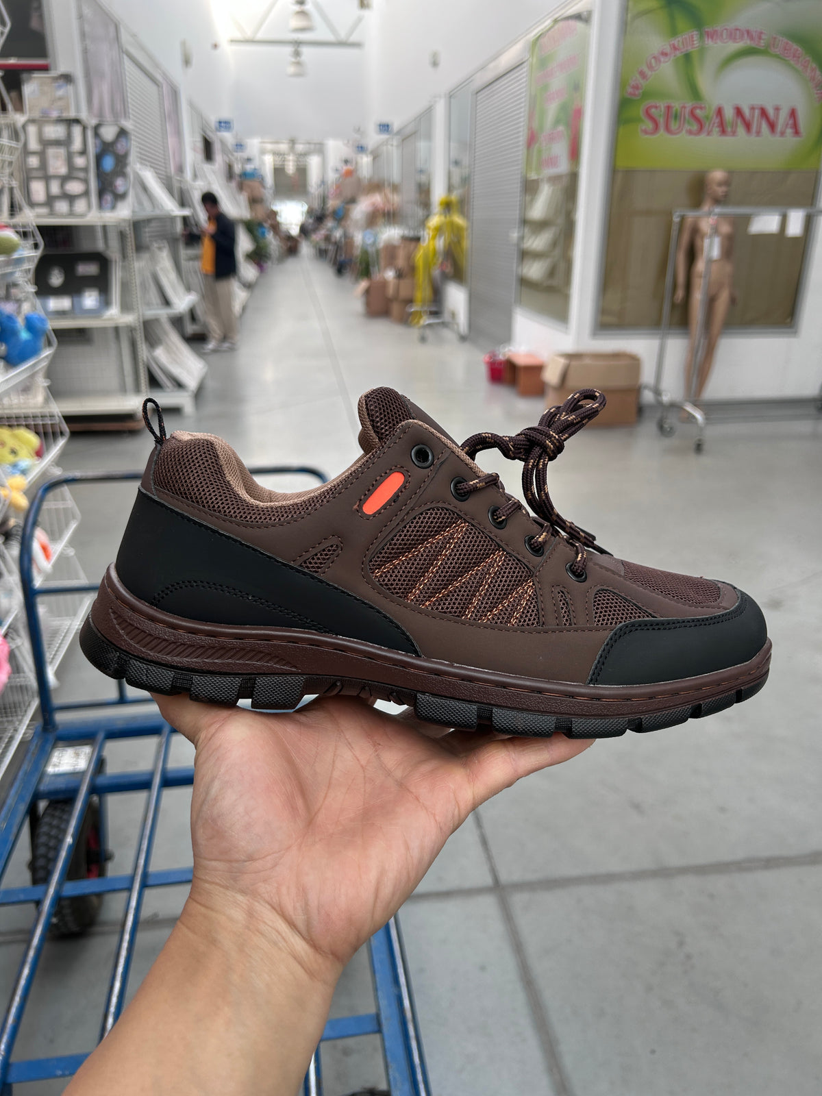 Buty Sportowe Męskie U4001-2 Brown  (40-46,12par)