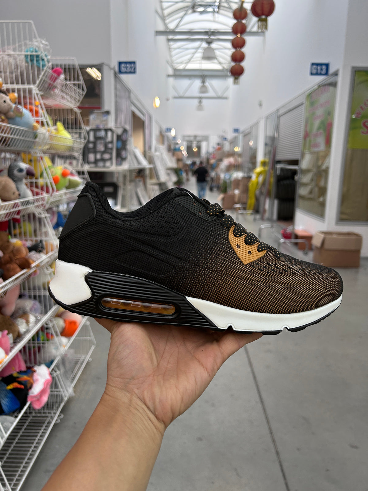 Buty Sportowe Męskie U711-6  (41-46,12par)