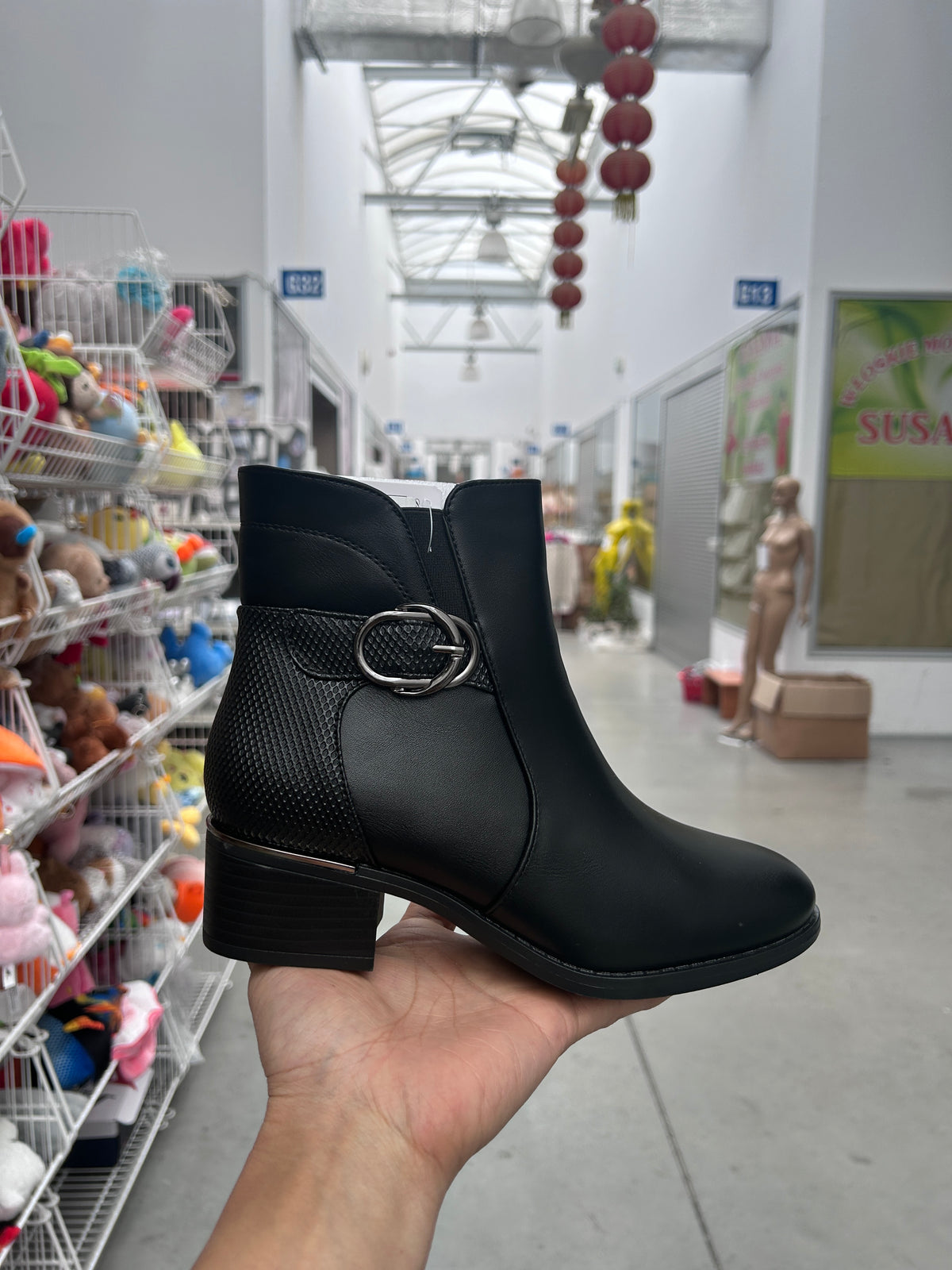 Botki damskie (36-41, 12par) 2819-1 BLACK